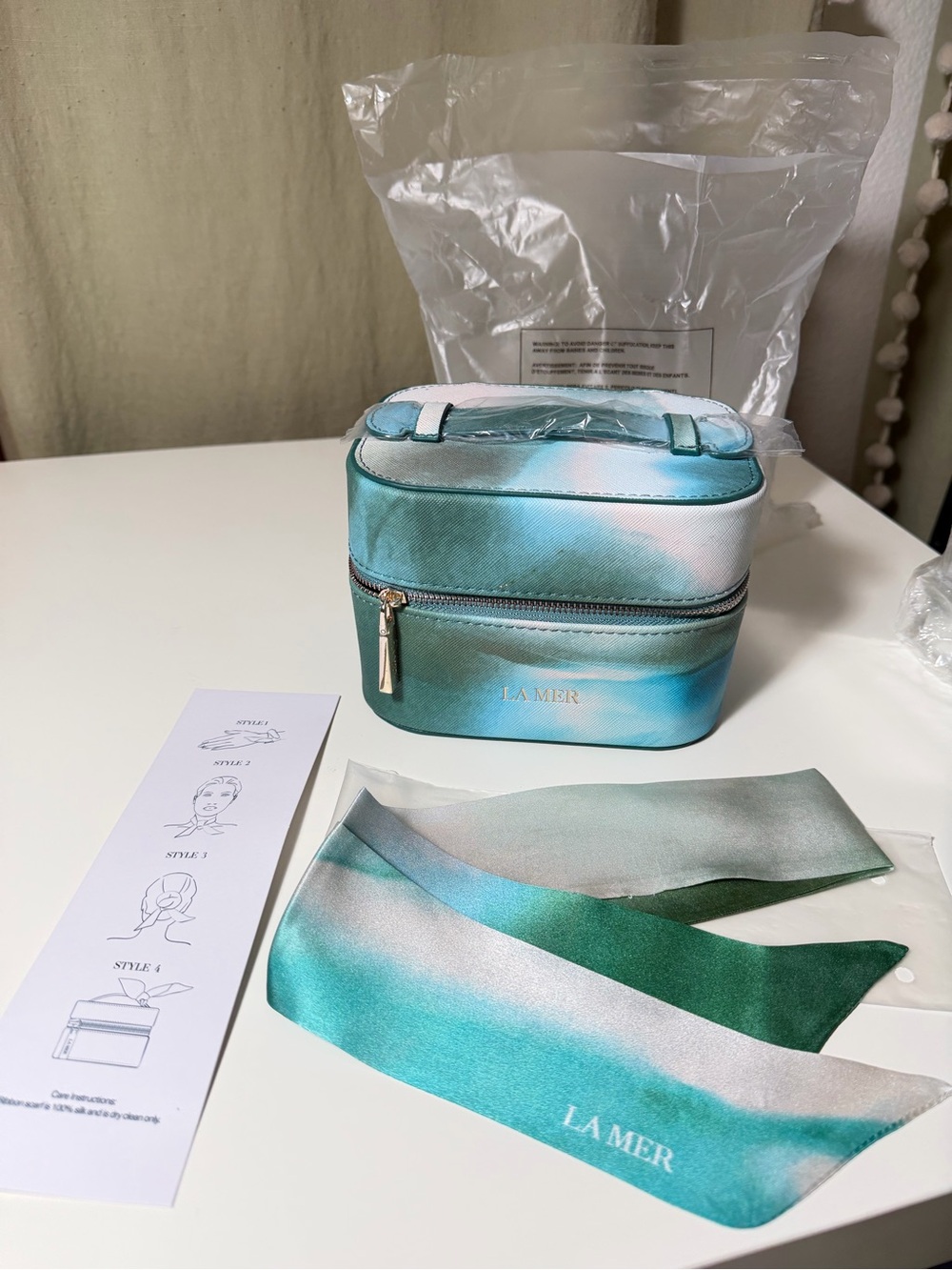 LA MER Vanity Case Makeup Cosmetic Bag Travel Organizer and silk skinny scarf